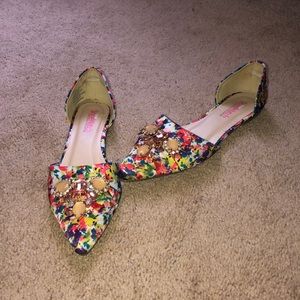 Women’s flats